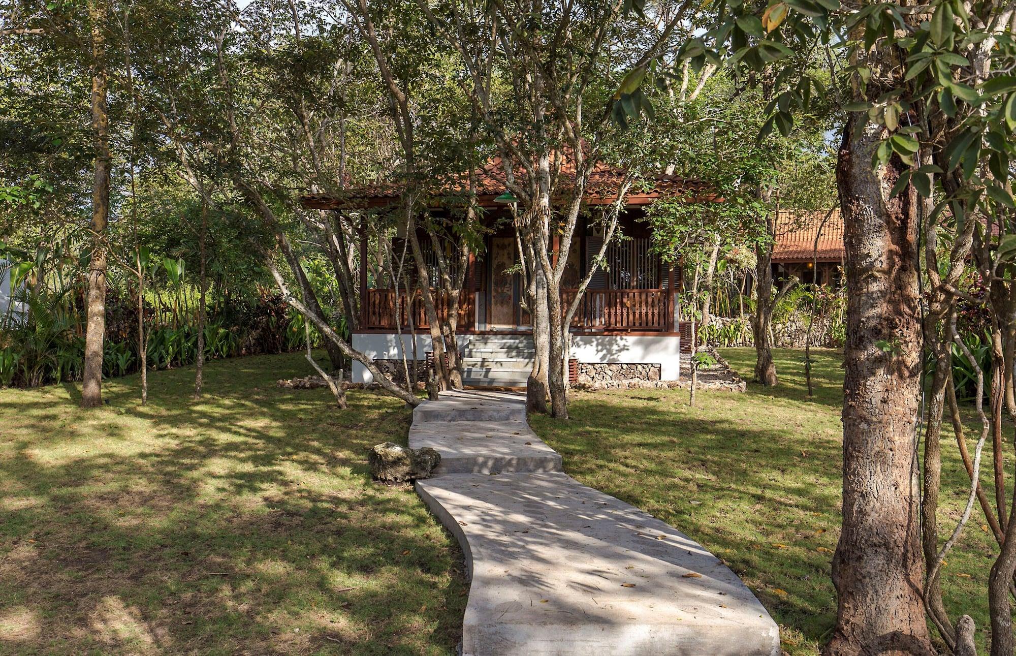 Plataran Menjangan Resort And Spa - Chse Certified Banyuwedang Exterior photo