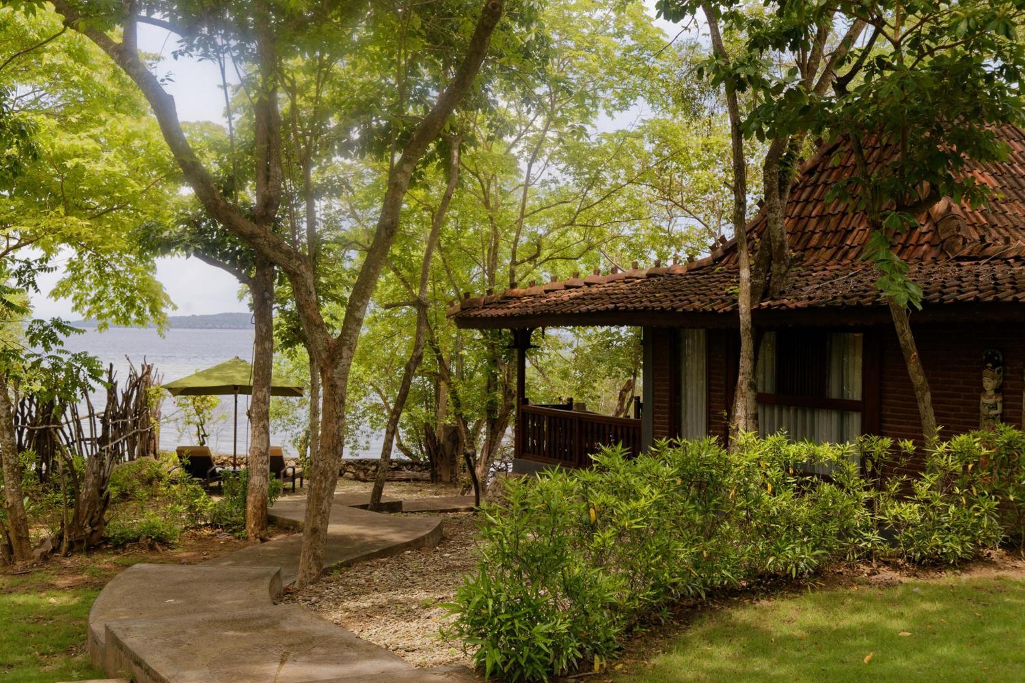 Plataran Menjangan Resort And Spa - Chse Certified Banyuwedang Exterior photo