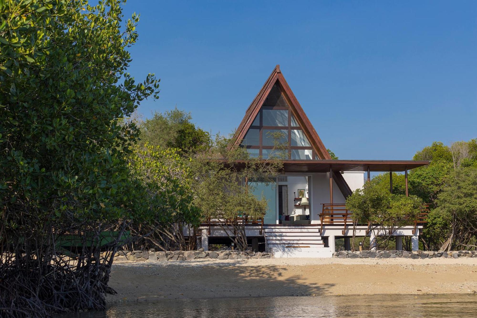 Plataran Menjangan Resort And Spa - Chse Certified Banyuwedang Exterior photo